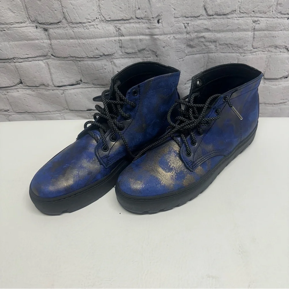 Brand new Wolverine Boots never worn. Size 8 NWOT